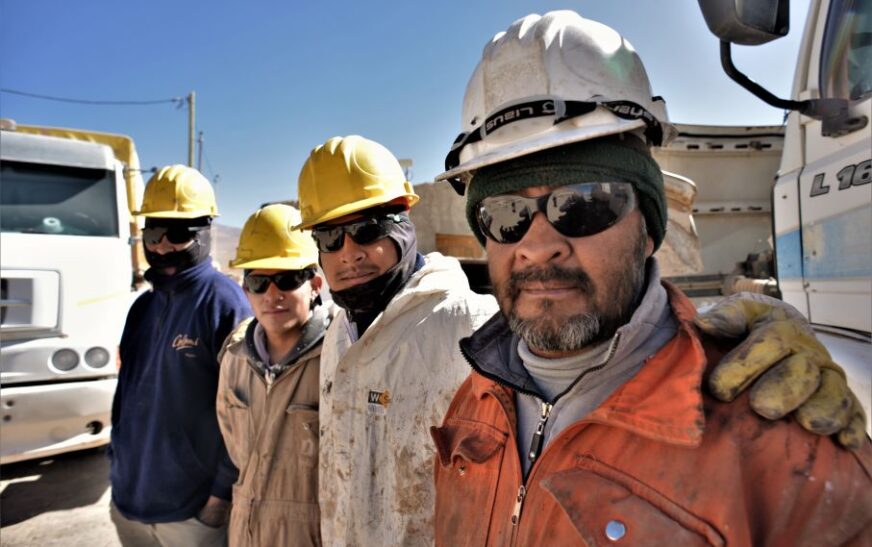 Radiografía del empleo formal: el cierre de firmas golpea la estructura de servicios en el norte