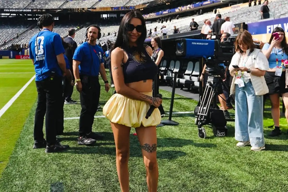 María Becerra probó sonido en el MetLife para la final del Mundial y dejó un guiño para Lali Espósito